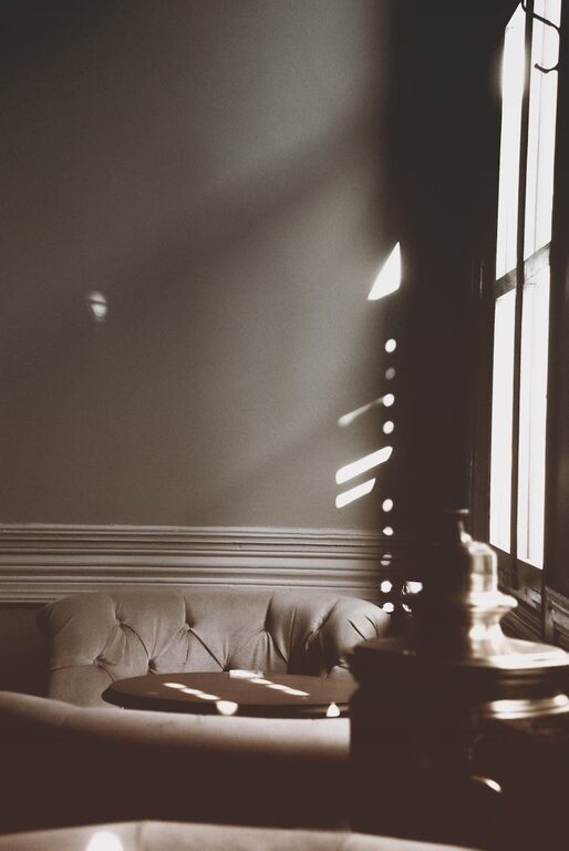 Simple Interior Design Tips for a Relaxing Home Environment